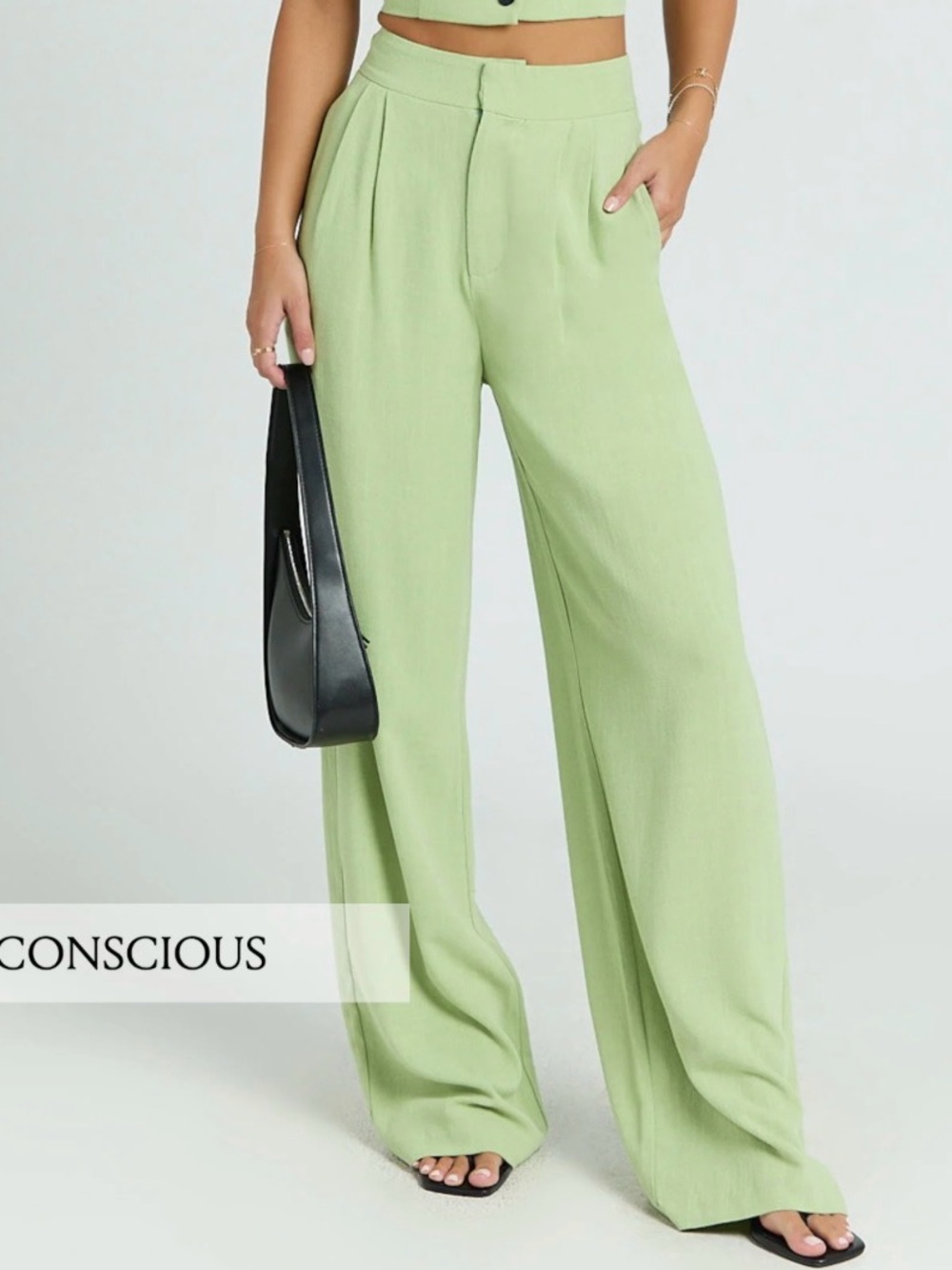 SHOWPO Trousers XS